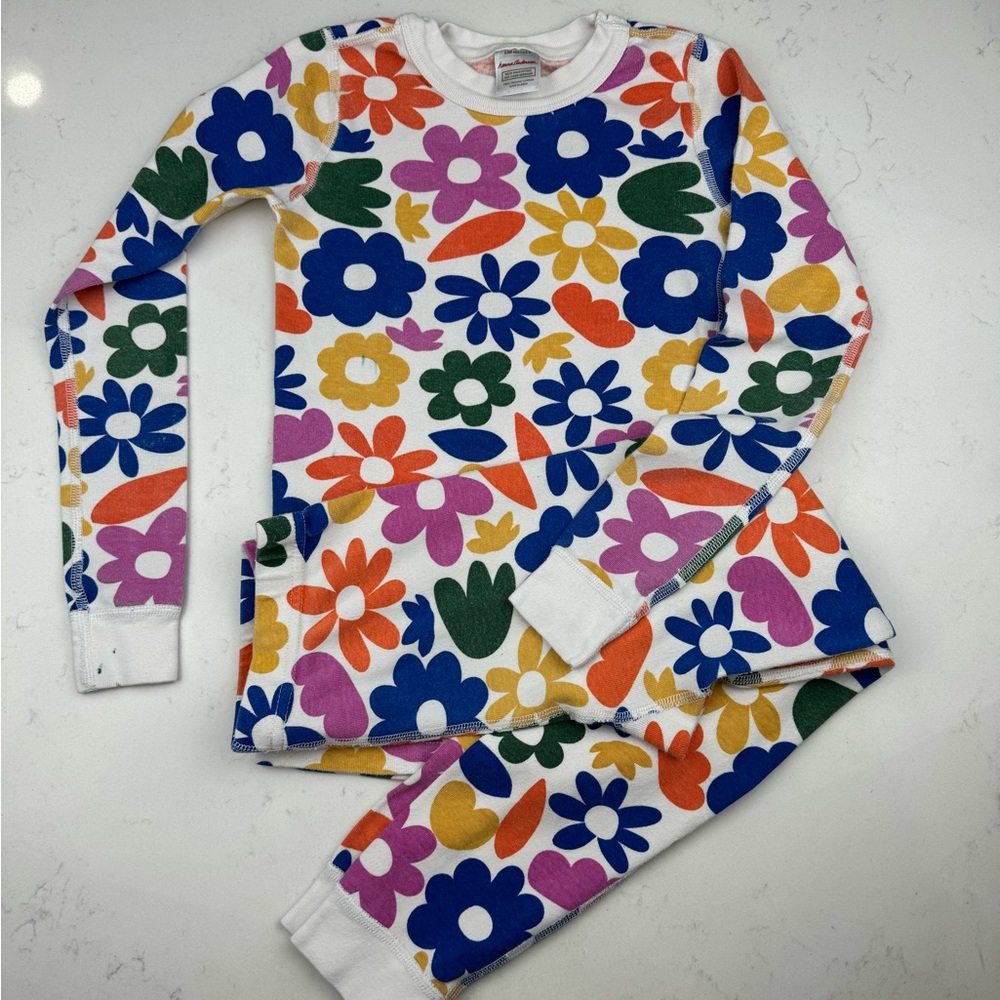 Hanna Andersson pajamas set, flower print, 130 CM, US eight.